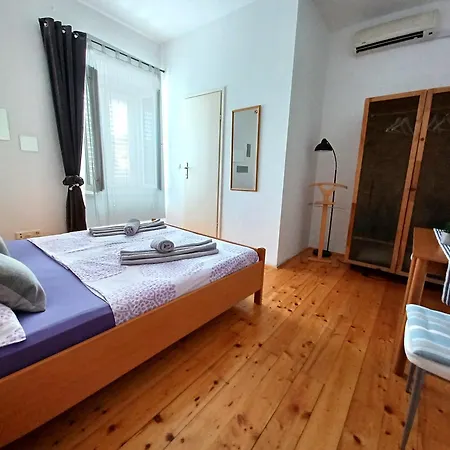 Old Town Gate Дубровник