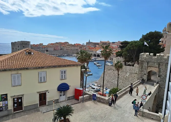 Гостевой дом Old Town Gate